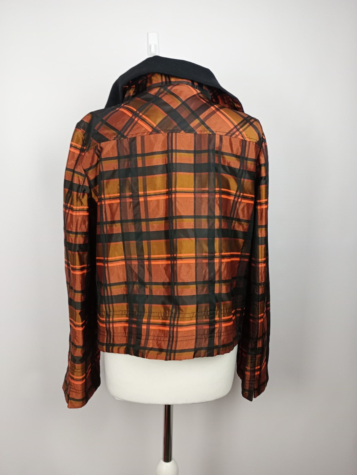 EK5324 Damen Jacke von Tuzzi, kariert, schwarz/orange/bronze, Gr. 404