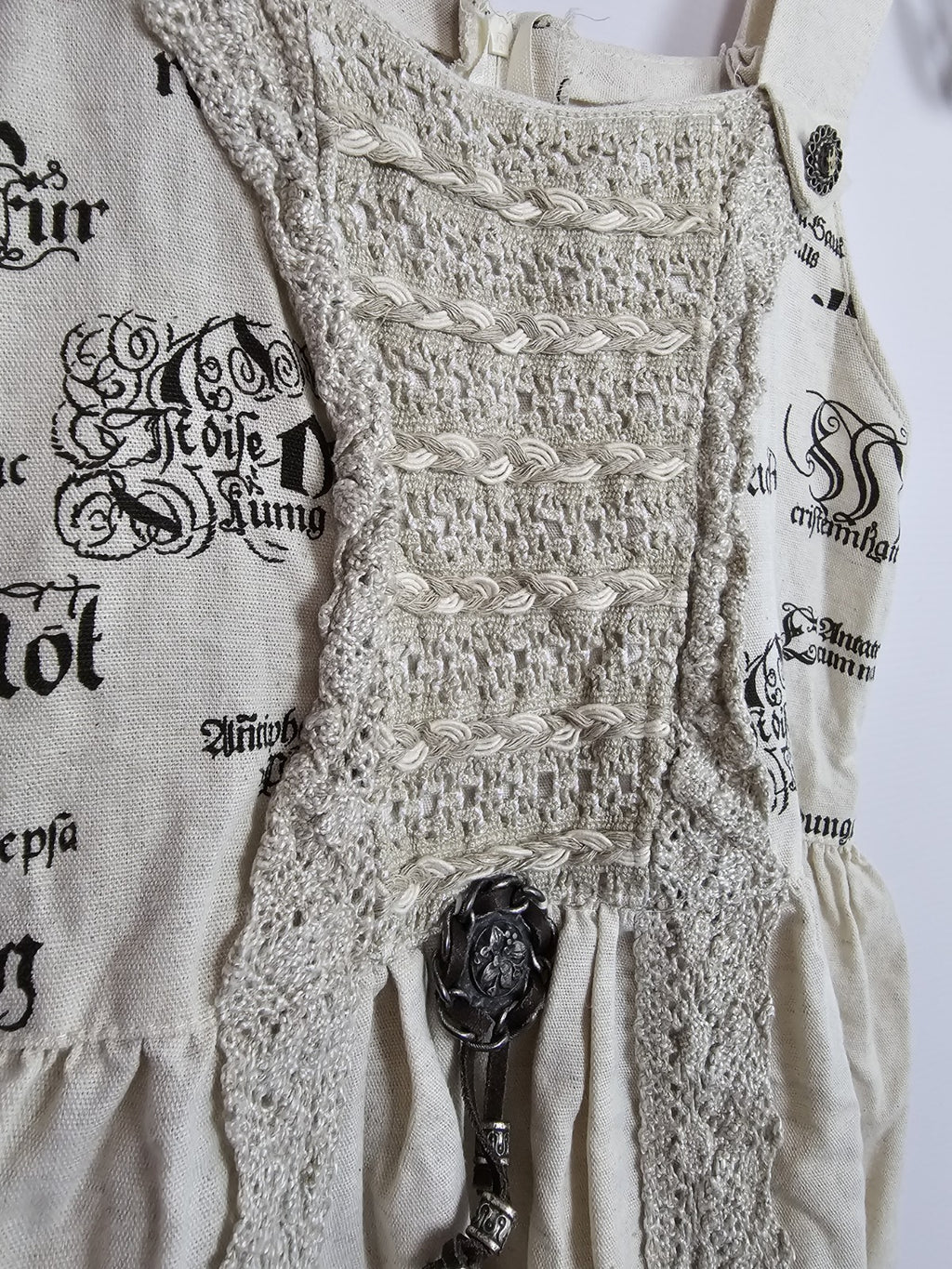 EK10202 Kinder Kleid von Isar-Trachten, Beige, Gr. 1522