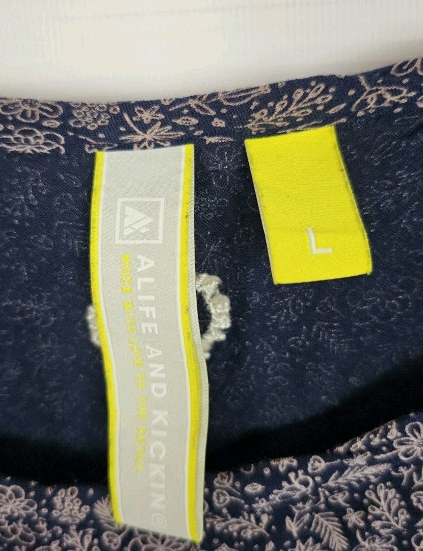 EK10592 Damen Kleid Alife And Kickin Gr.L Blau1