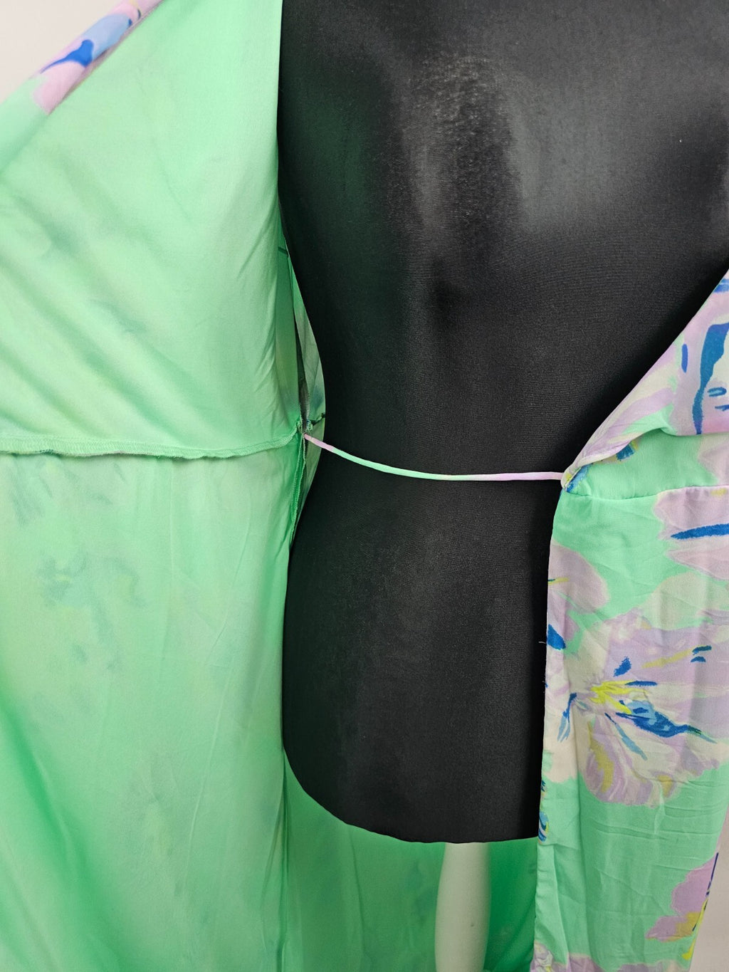 EK5433 Damen Kleid von Vero Moda, grün mit Blumen, Gr. M7