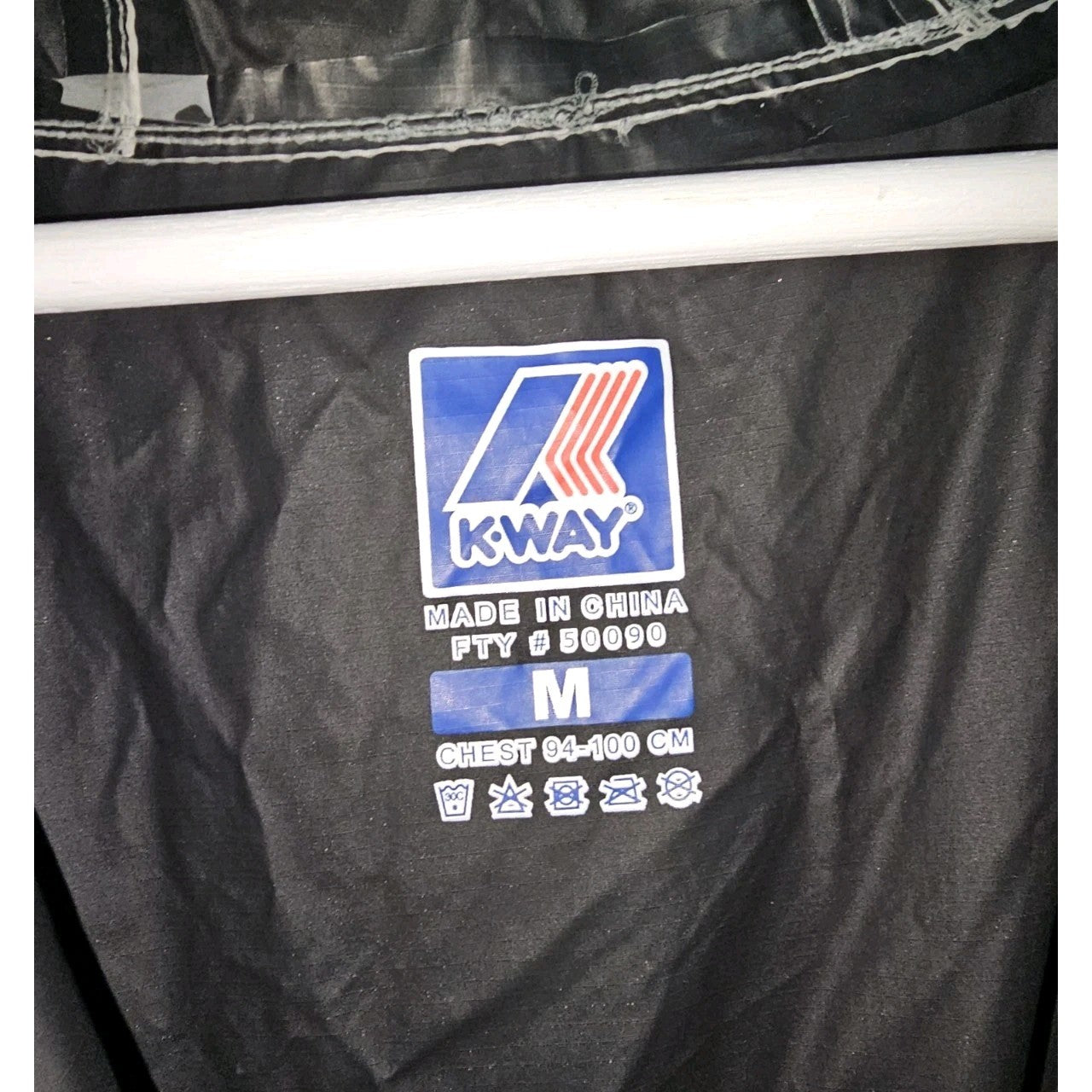 EK11335 Herren Regenjacke von K.Way, Schwarz, Gr. M3