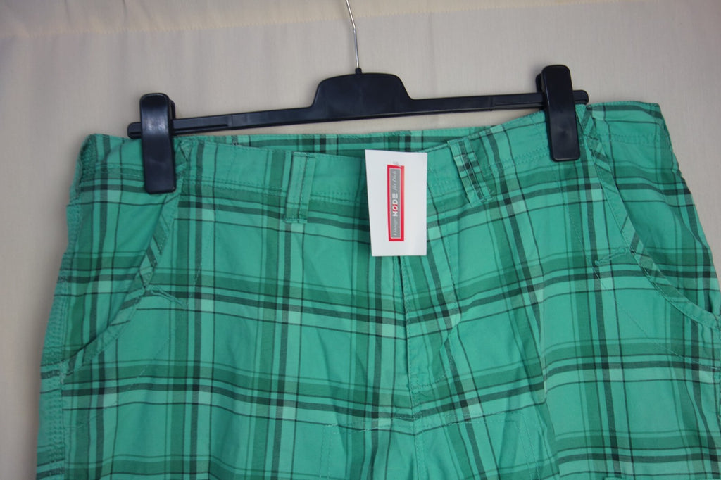 EK1626 Herren Shorts von Identic, grün, Gr.46 (nach Größentabelle)1