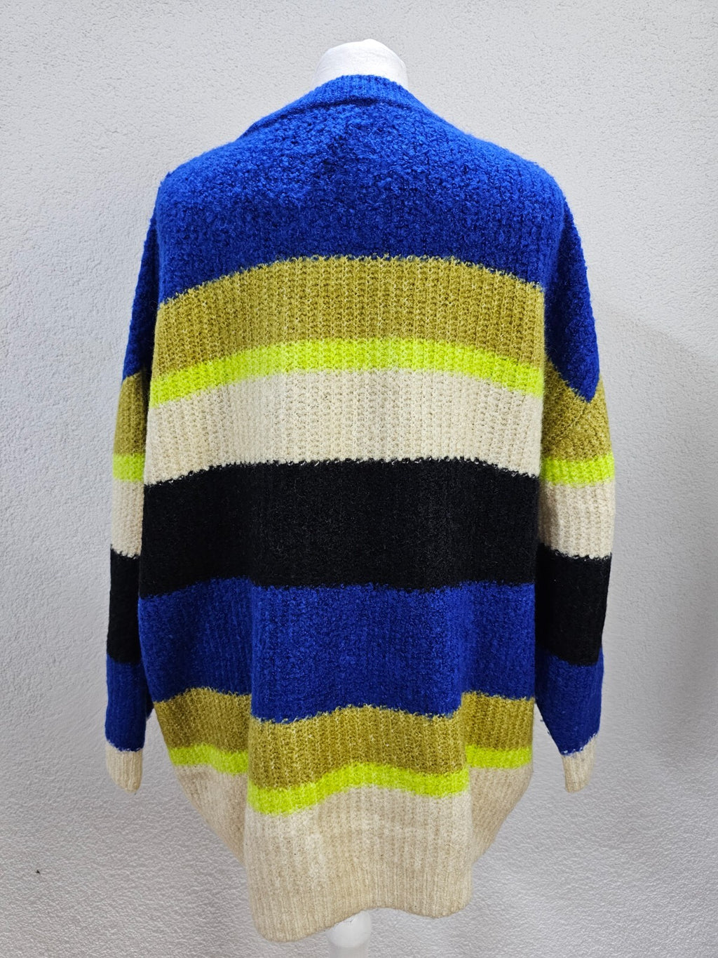 EK1725 Damen Pullover von H&M x Kangol, blau-grün-schwarz-weiß, Gr.L4