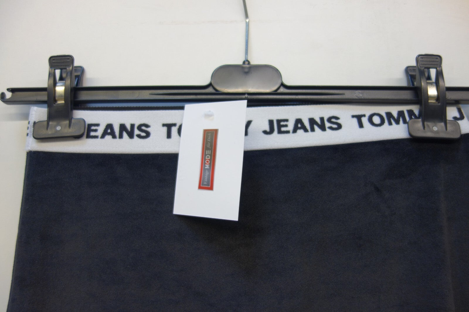 EK2517 Damen Rock von Tommy Jeans, samtig schwarz, Gr. S1