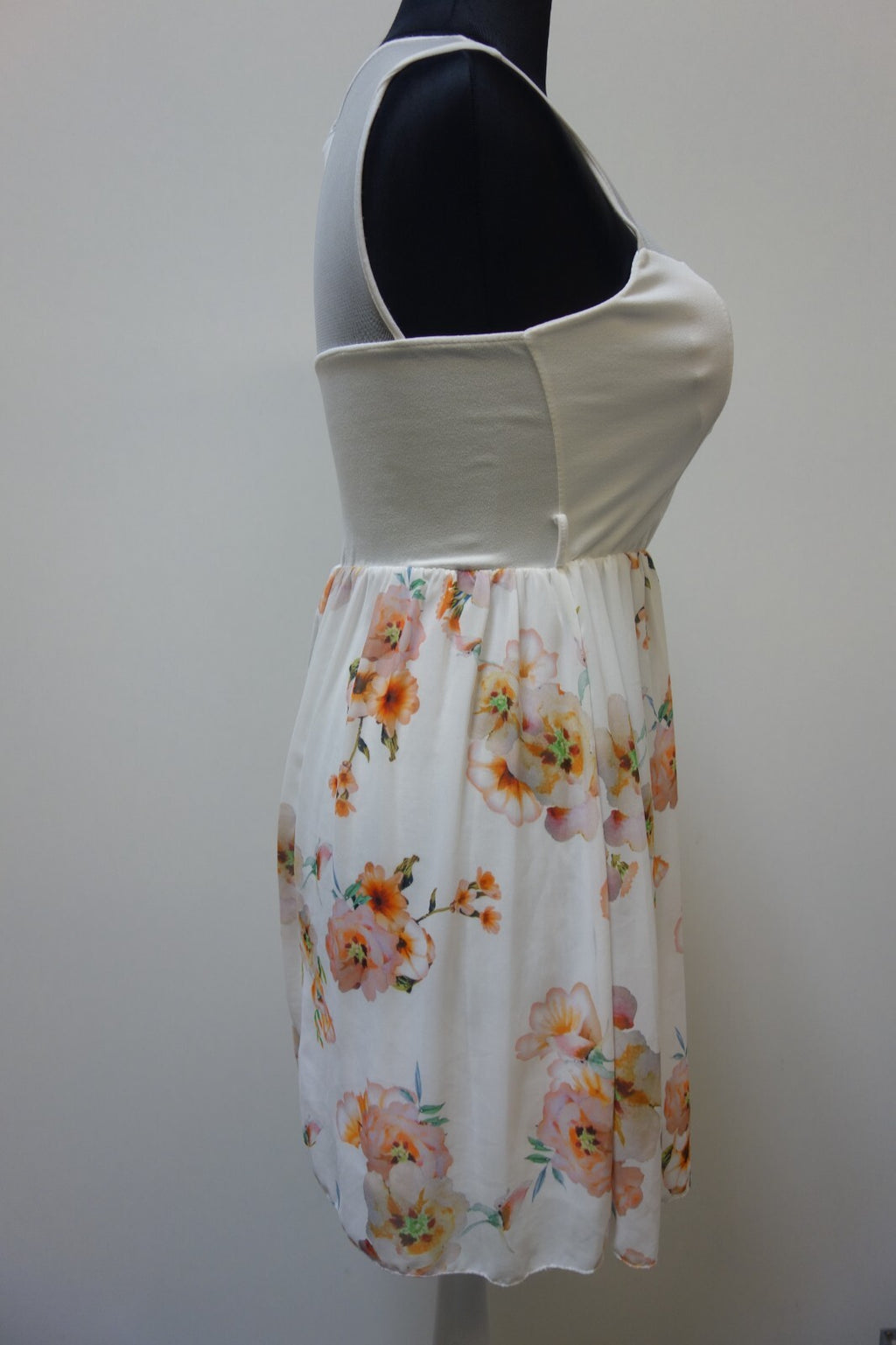 EK3681 Weißes Kleid von MyHalys 3