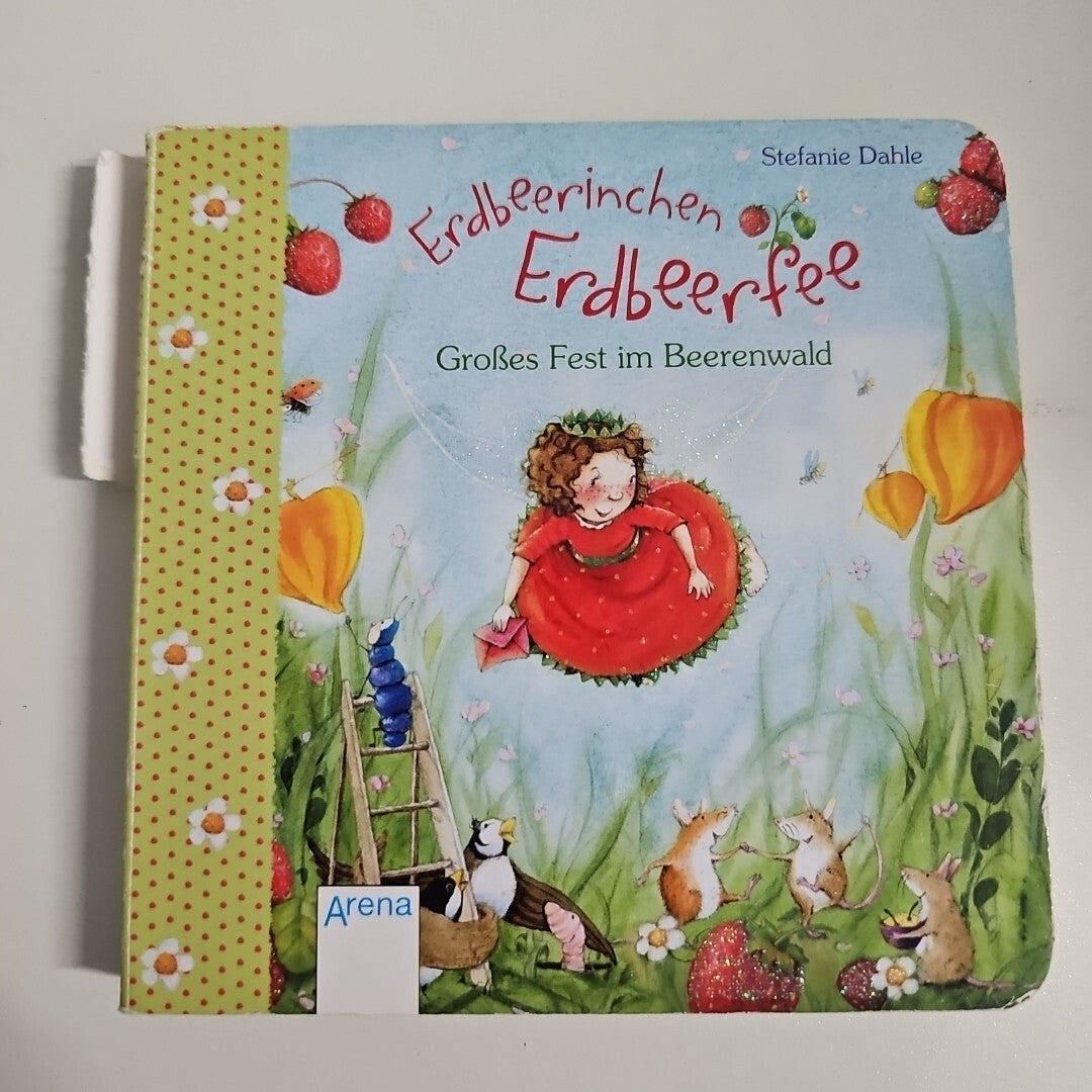 EB2456 Erdbeerinchen Erdbeerfee. Großes Fest im Beerenwald von Stefanie Dahle 0