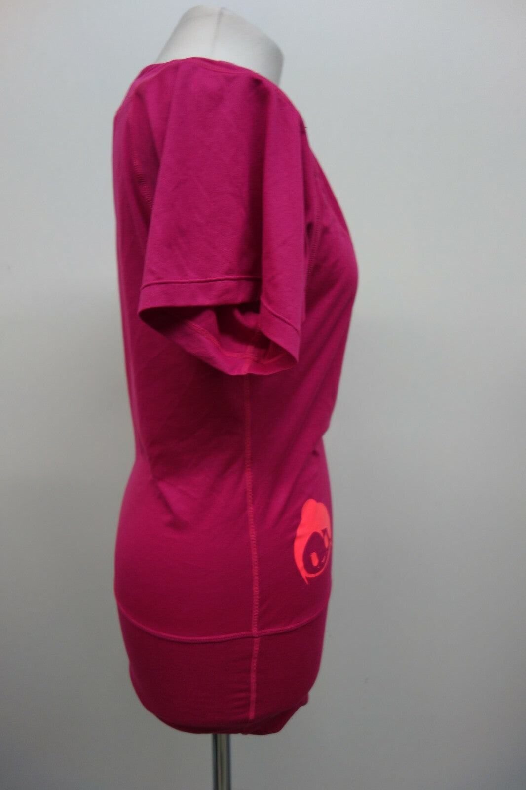 EK1255 Damen Sportoberteil von Nike, pink, XS3