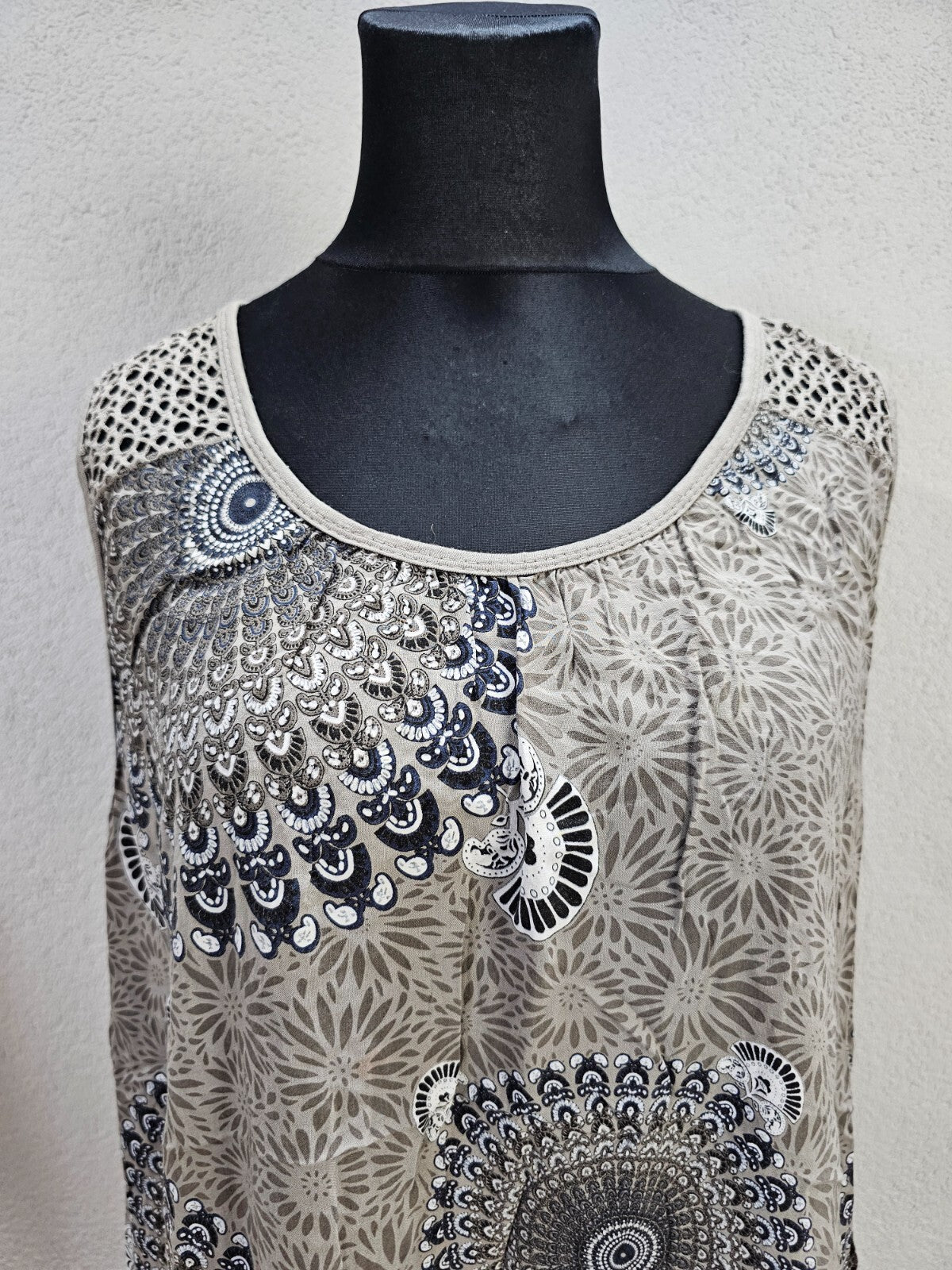 EK5911 Damen Shirt, graubraun, gemustert, Gr. 2XL1