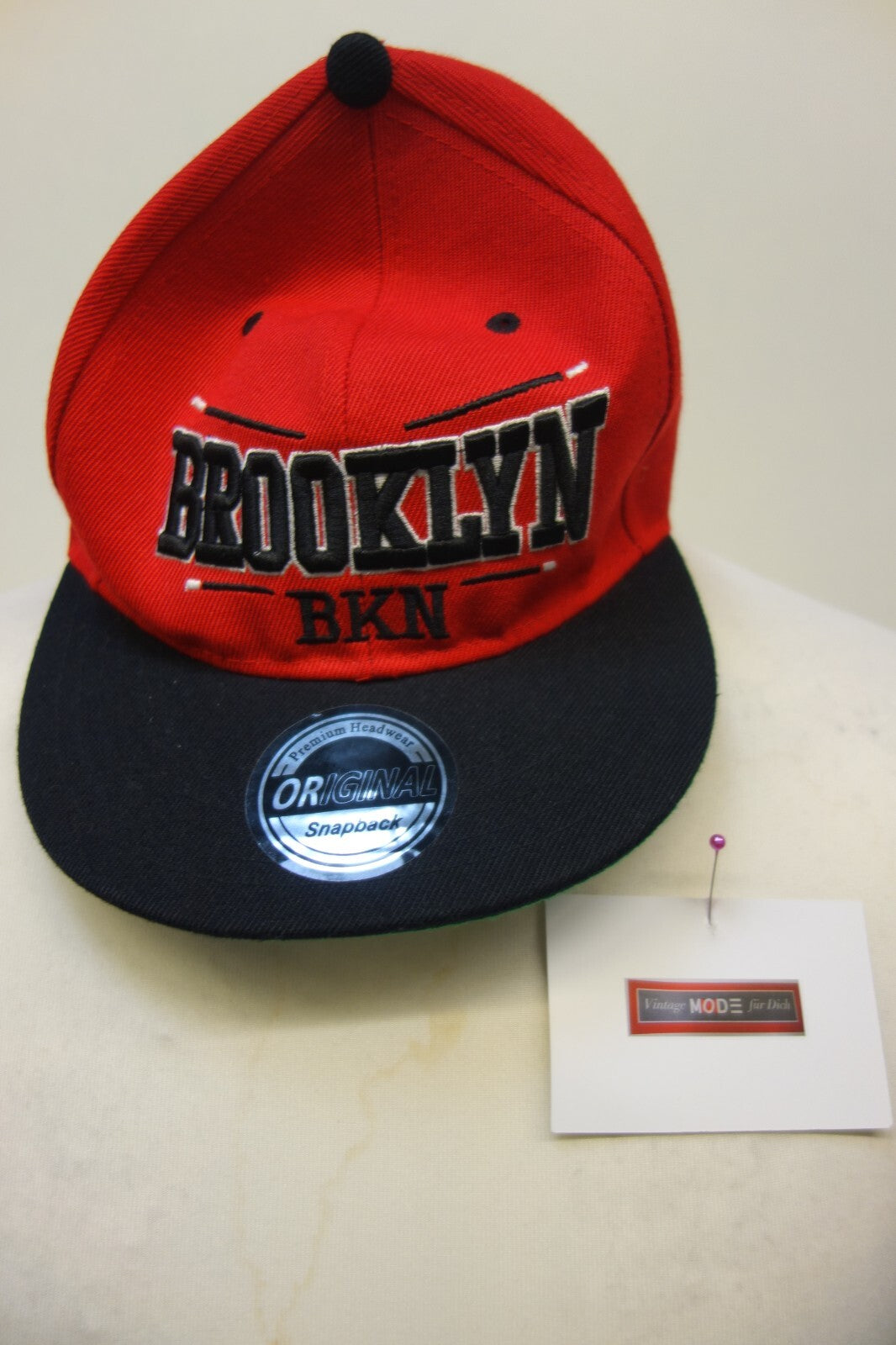 EK3091 Cap von Brooklyn, rot/schwarz, onesize0