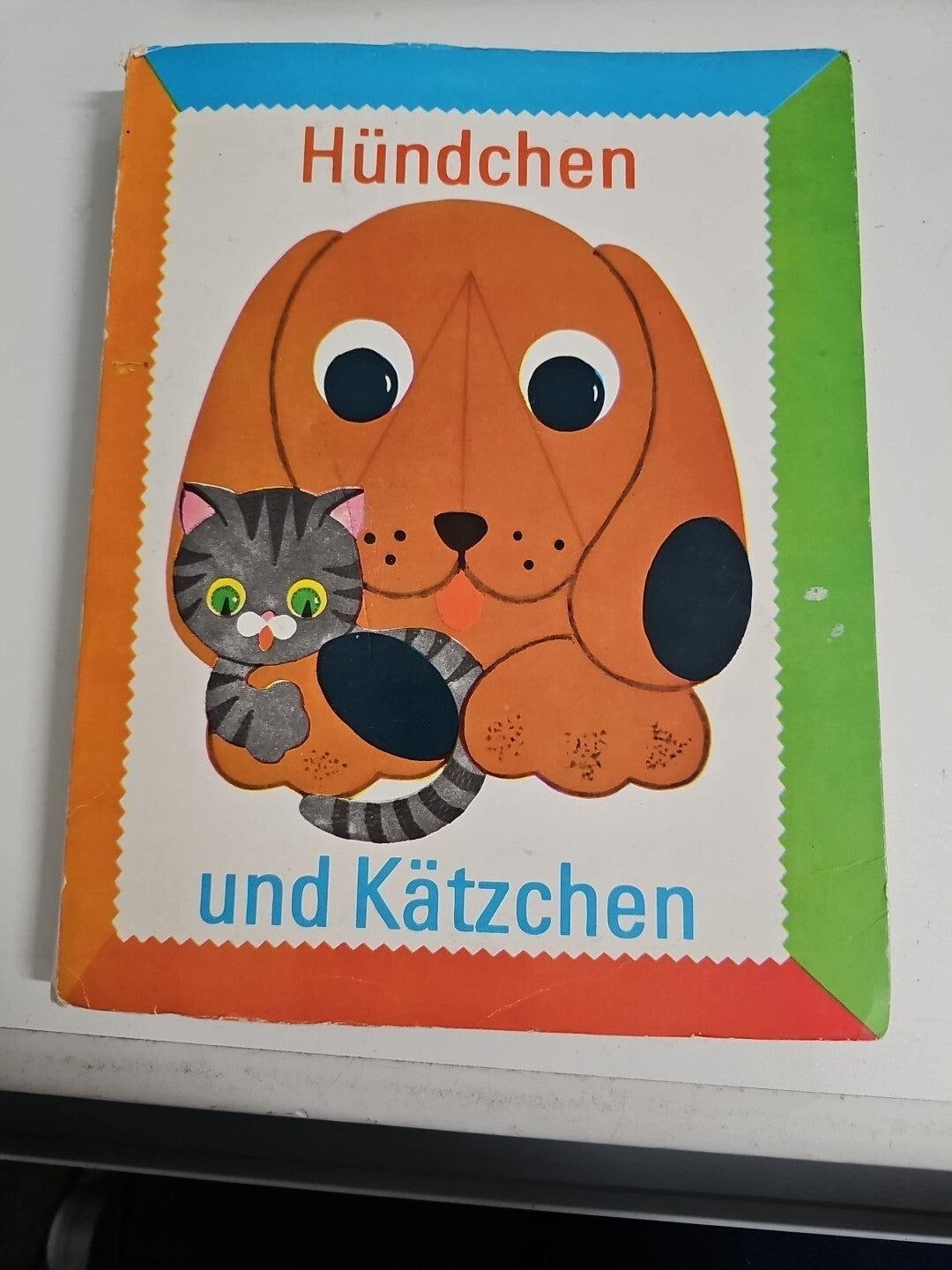 EB1070 Hündchen und Kätzchen Beschäftigungsbuch 0