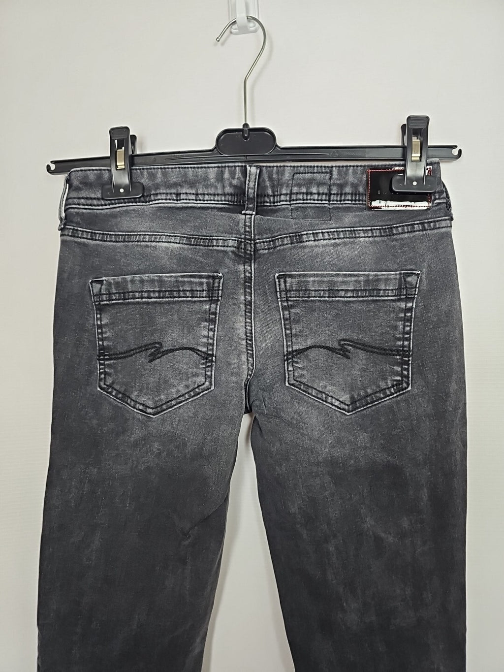 EK2708 Damen Jeans Von Lovely Denim, Schwarz, Gr. 243