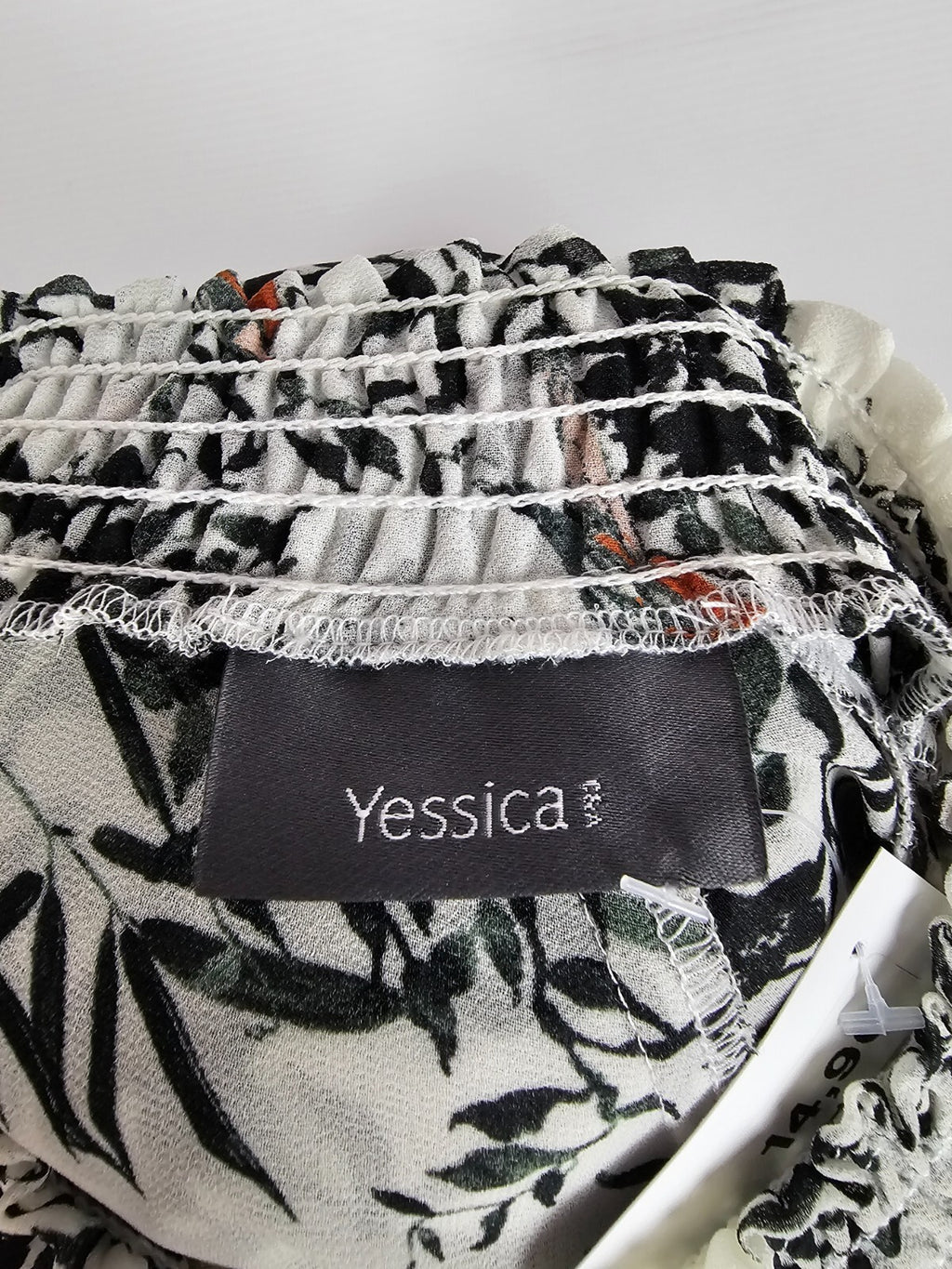 EK5430 Damen Bluse von Yessica C&A, weiß mit grün-rotem Muster, Gr.386