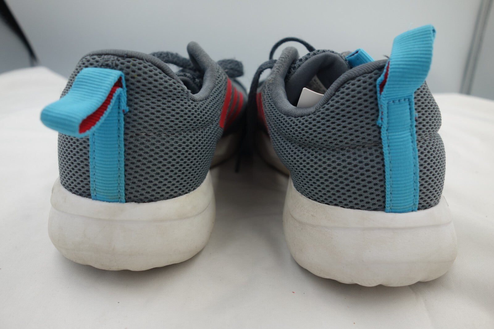 ES0009 Kinder Sneaker von adidas, grau, Gr. 302
