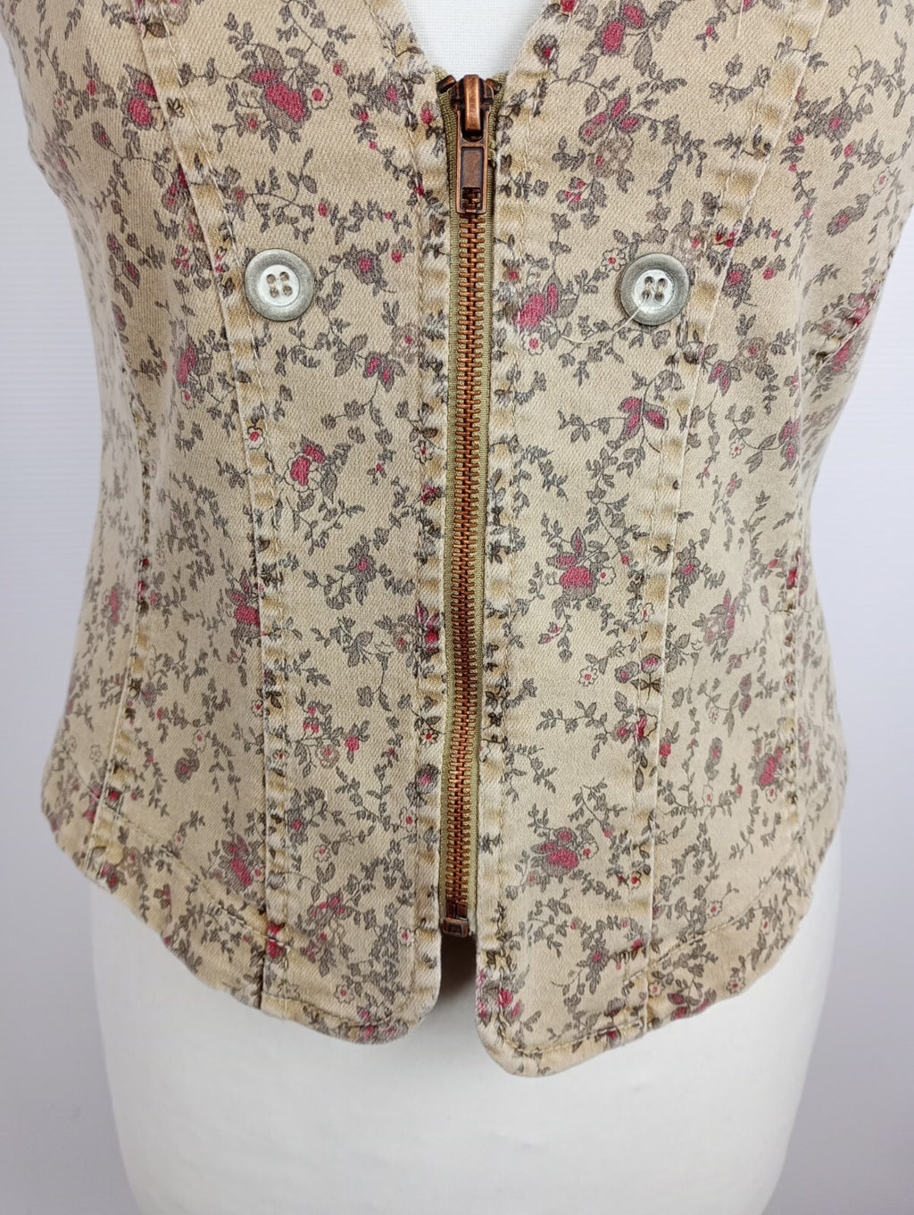 EK0483 Damen Weste von Kenny S. nude mit Blümchen, Gr. 382