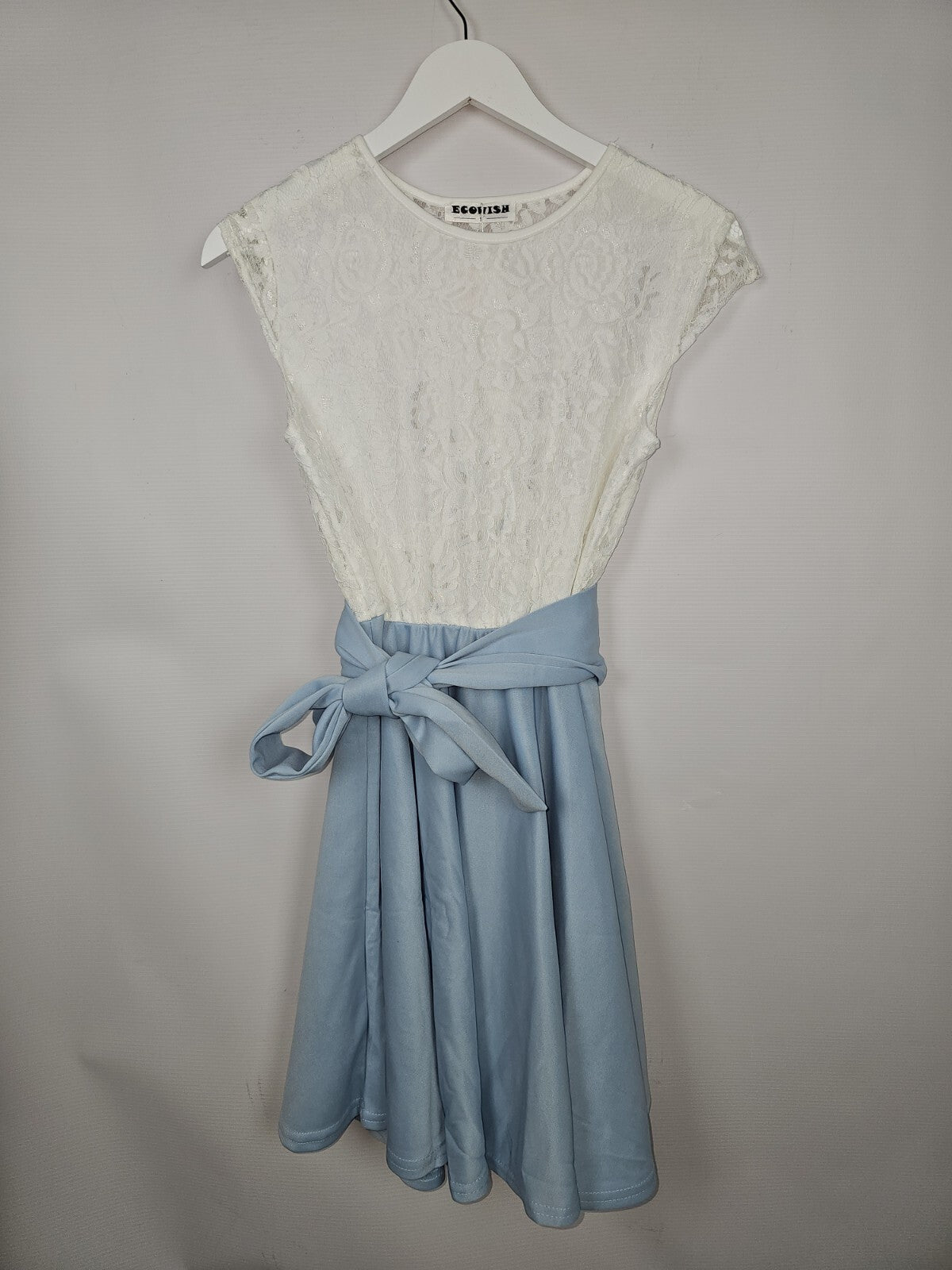 EK6954 Damen Kleid von Egowisch, weiß- blau, mit Gürtel, Gr.S0