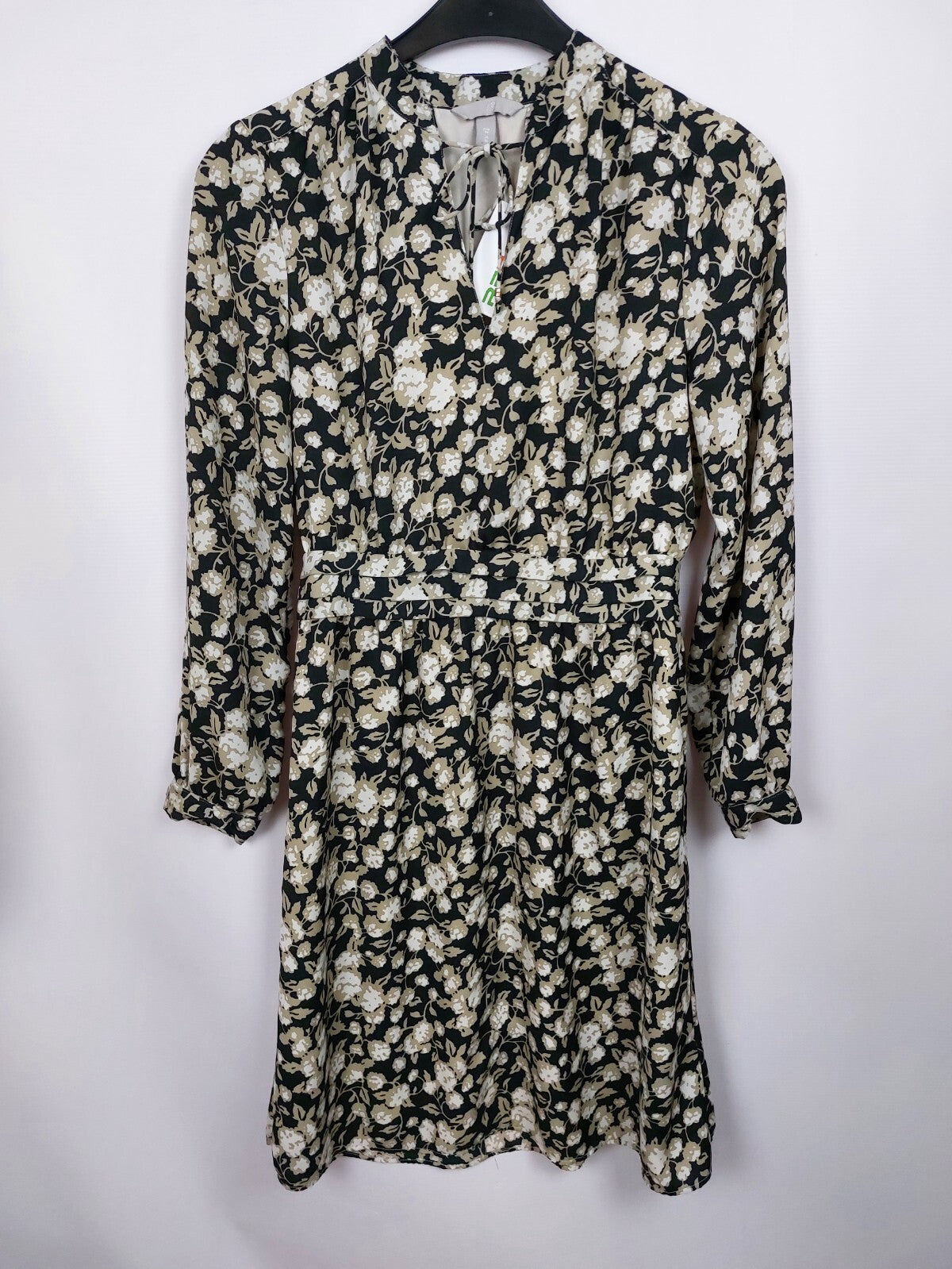 EK4918 Damen Kleid von H&M, schwarz/beige, Gr. 380