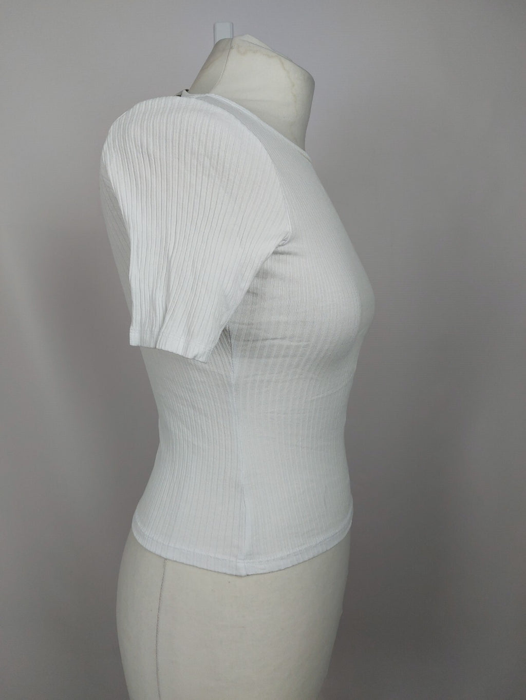 EK5130 Damen T-Shirt von asos, weiß, Gr. 364