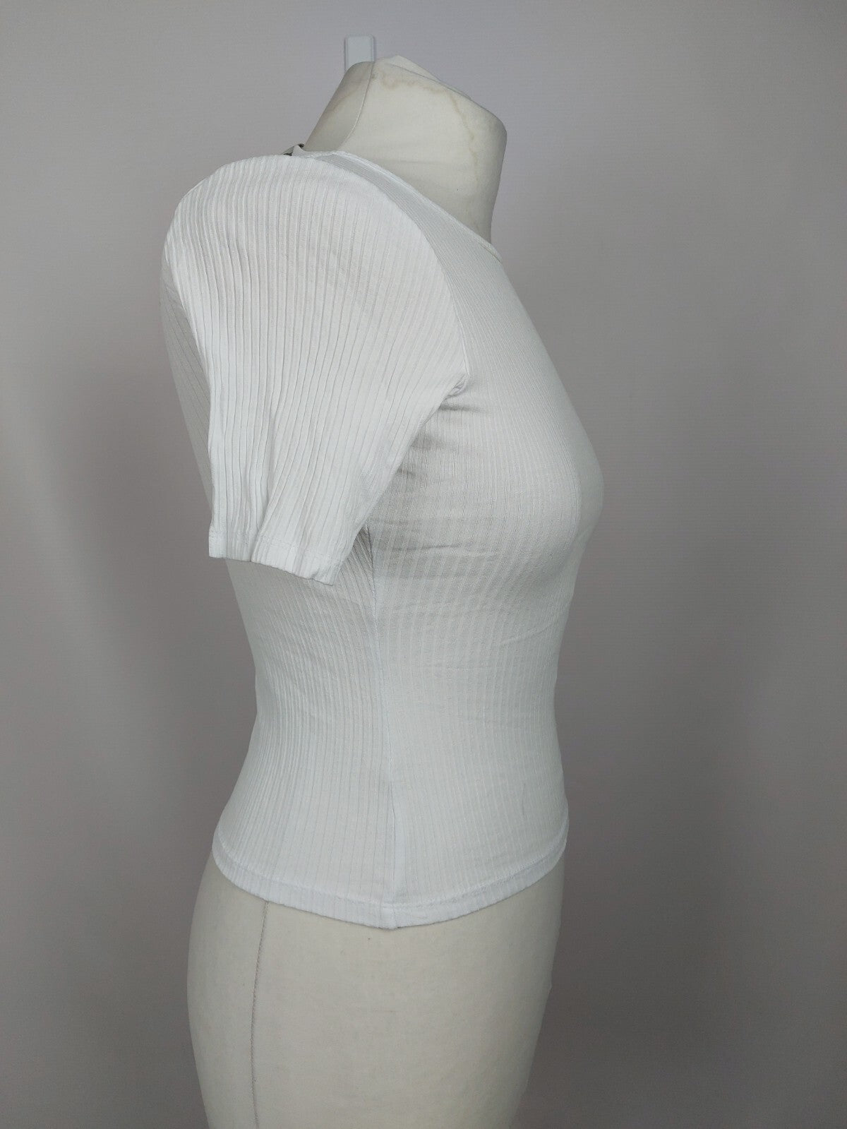 EK5130 Damen T-Shirt von asos, weiß, Gr. 364