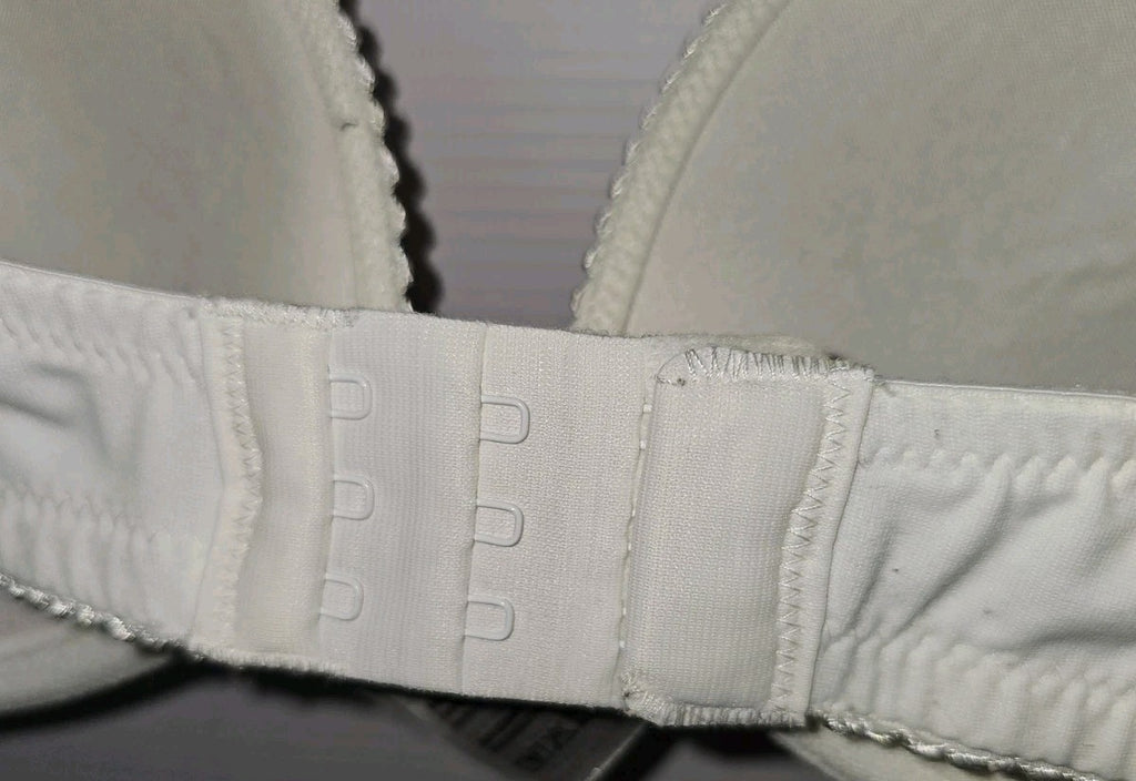 EK9725 Damen BH von H&M, Weiß, Gr. 85B3