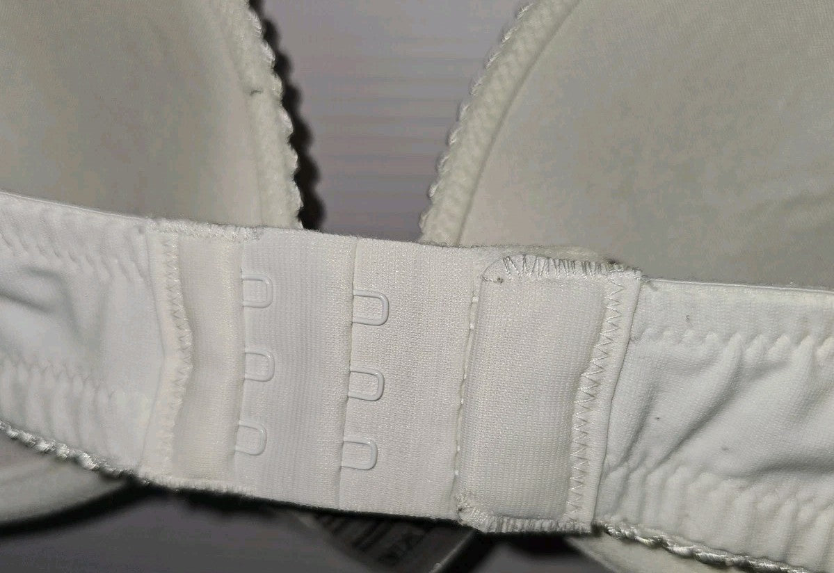 EK9725 Damen BH von H&M, Weiß, Gr. 85B3