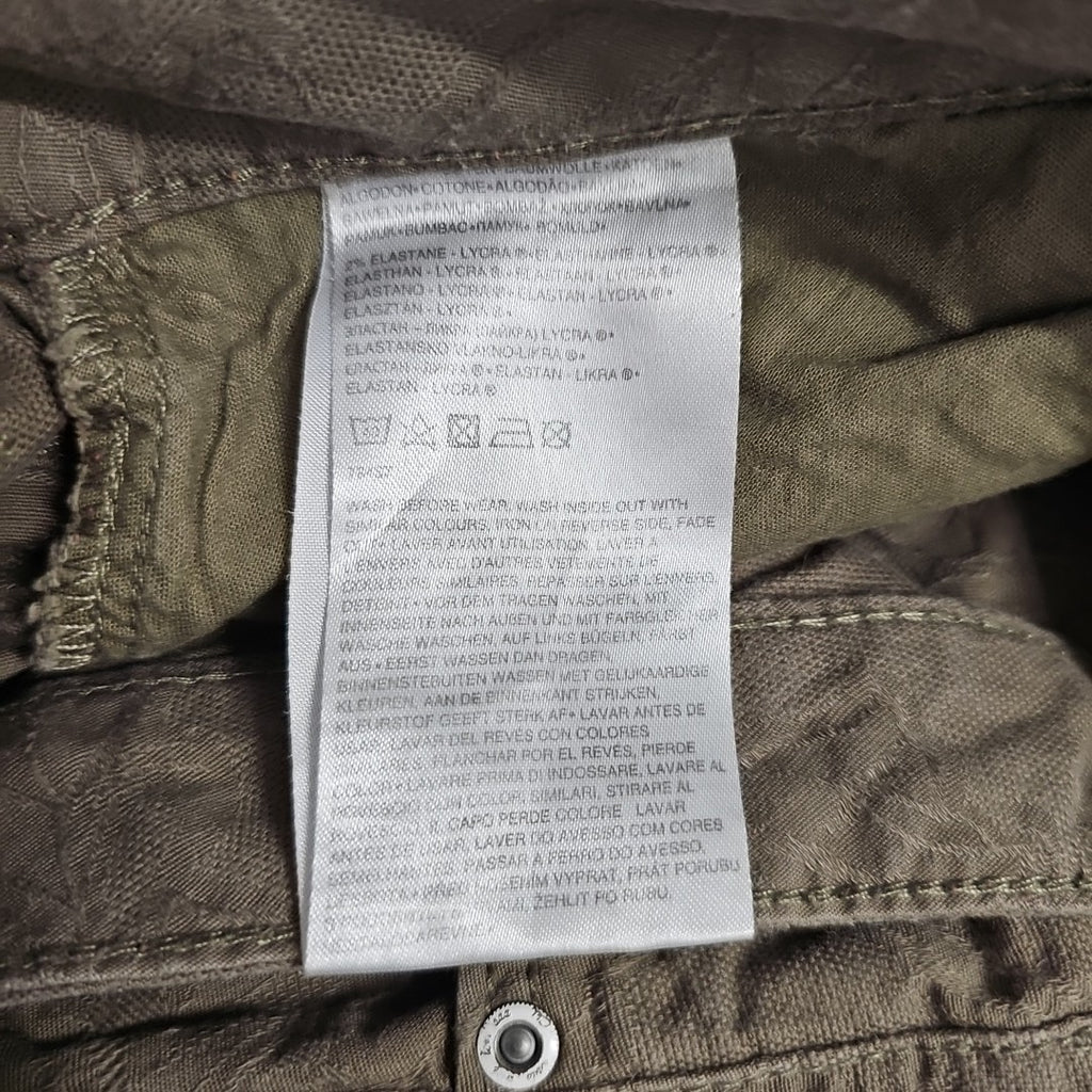 EK7735 Damen Shorts von Clockhouse, grün, Gr.444