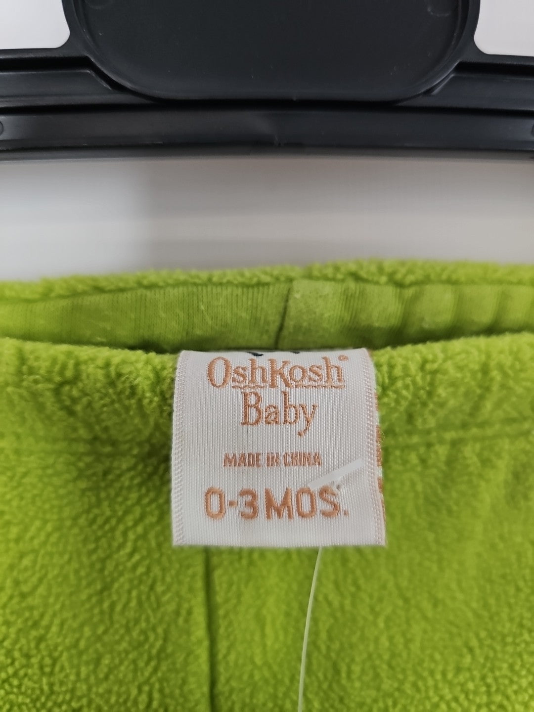 EK 8254Babyhose Grün Gr0-3monate OshKosh Baby1