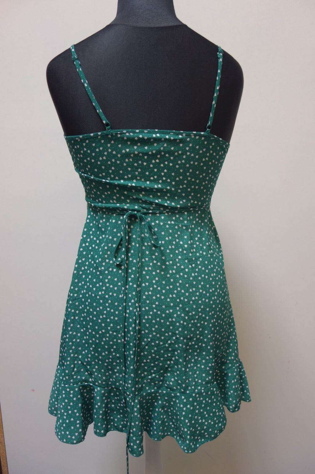 EK2275 Damen Kleid von SheIn, grün mit Herzchen, Gr. S4