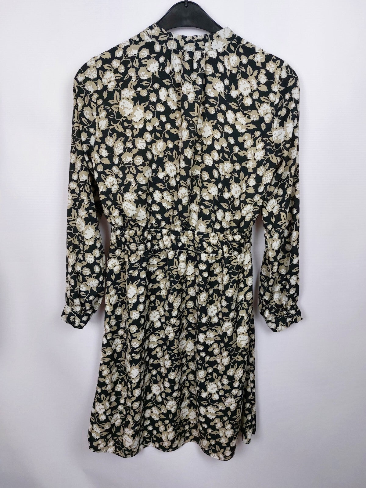 EK4918 Damen Kleid von H&M, schwarz/beige, Gr. 385