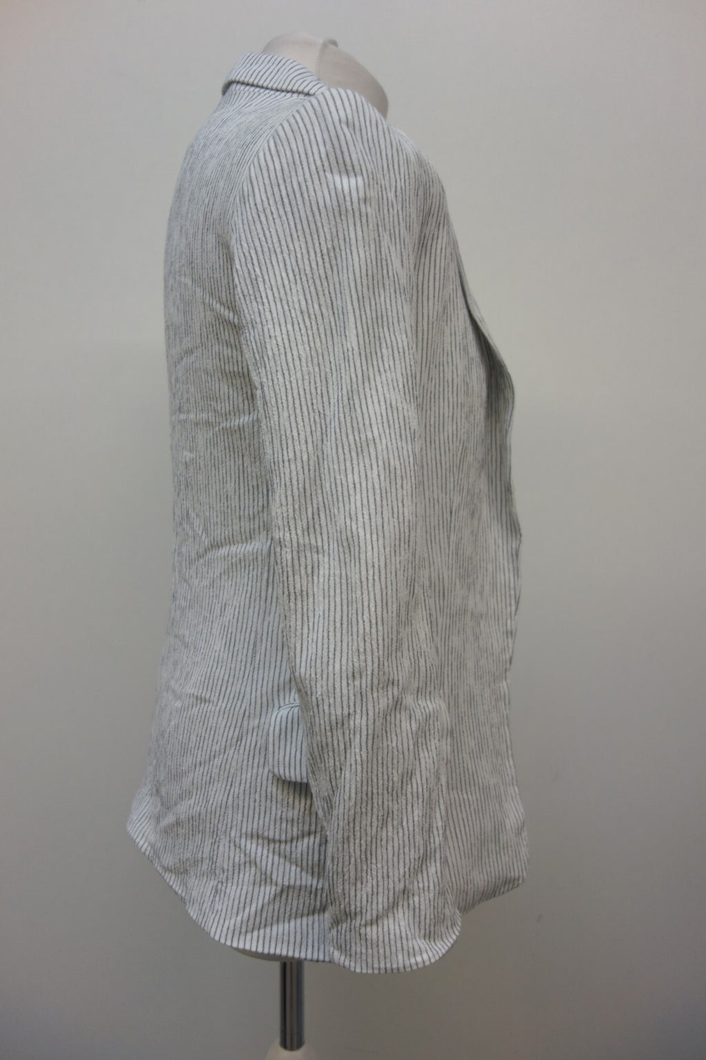 EK2603 Damen Blazer von H&M, gestreift, Gr. 322