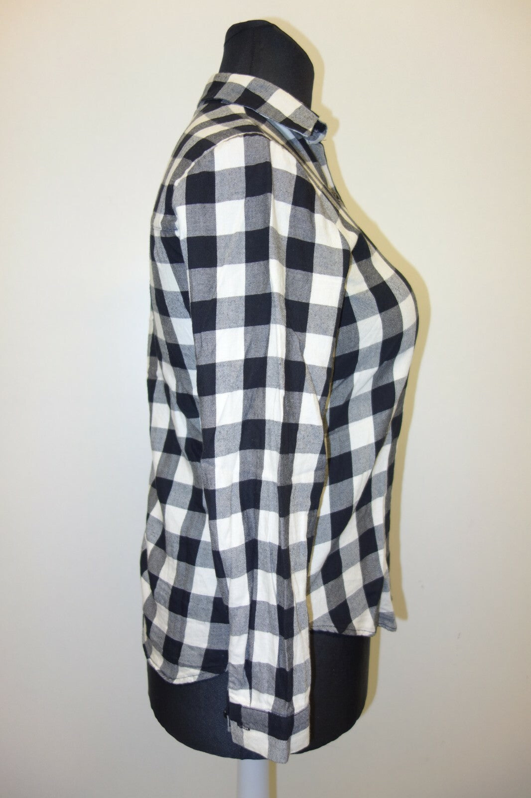 Tolle Bluse von Zara Basic in gr S schwarz weiss grau karriert langarm e 14602