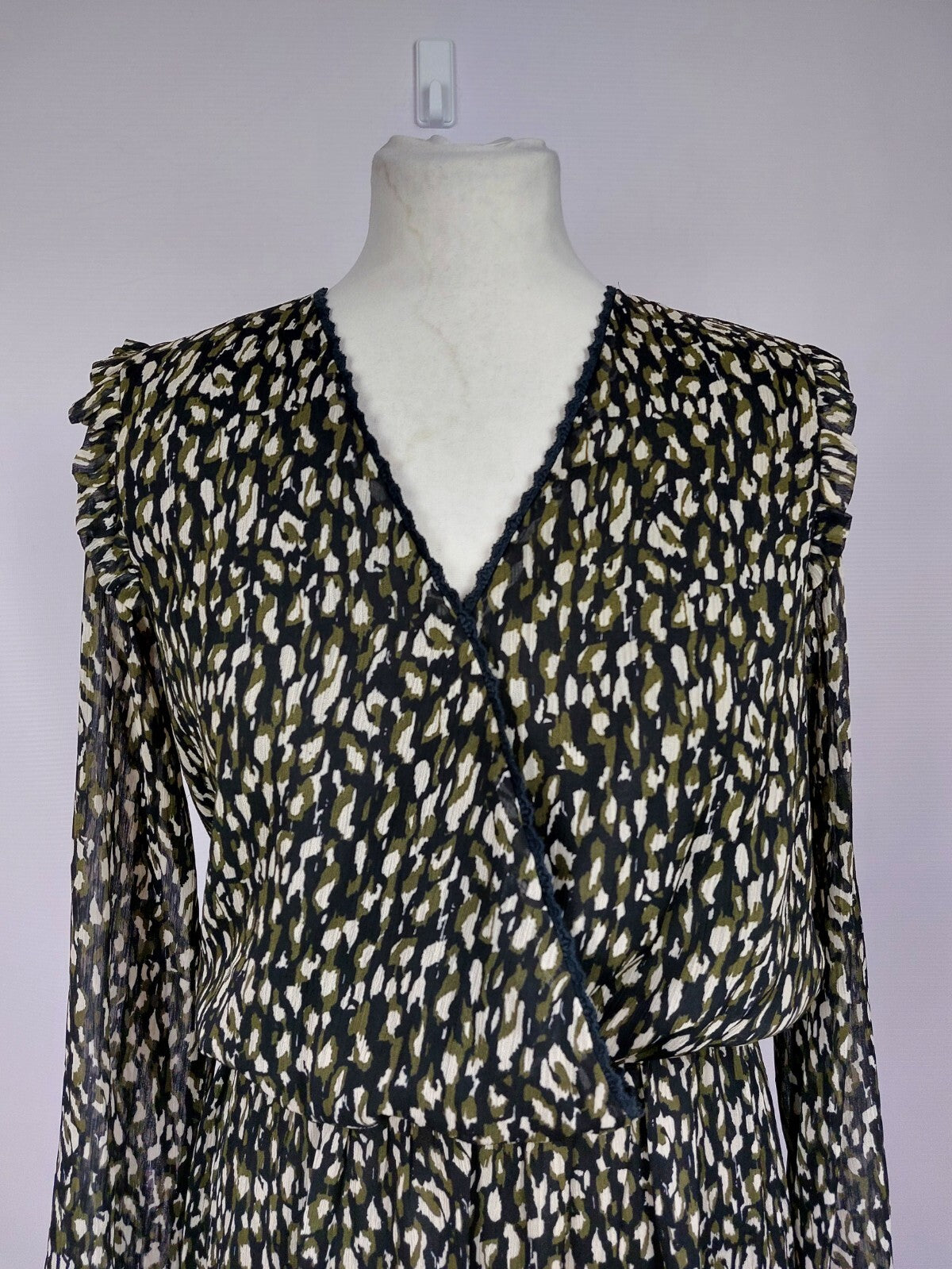 EK1925 Damen Kleid von Deeluxe, schwarz/beige/grün, Gr. M1