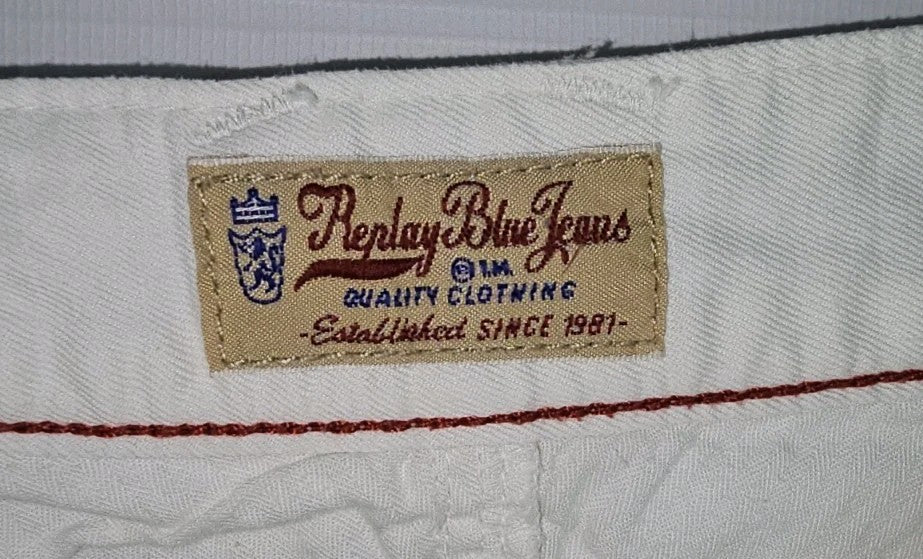 EK9570 Damen Hose Replay Blue Jeans Gr.27 Weiß1