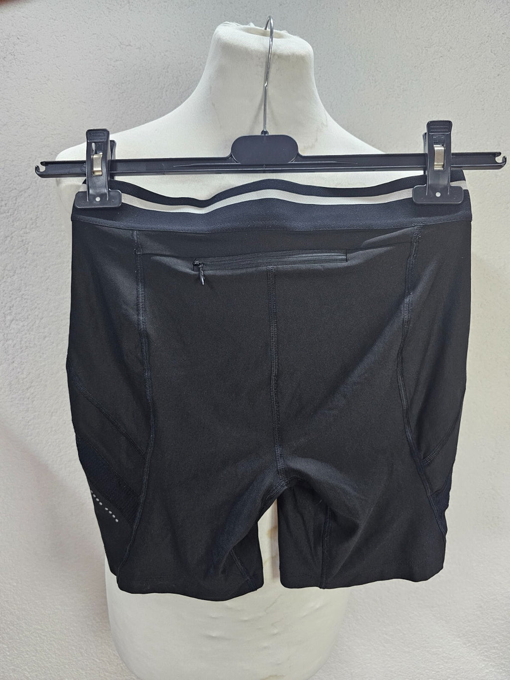 EK1564 Damen kurze Sporthose von Gore, schwarz, Gr. M5