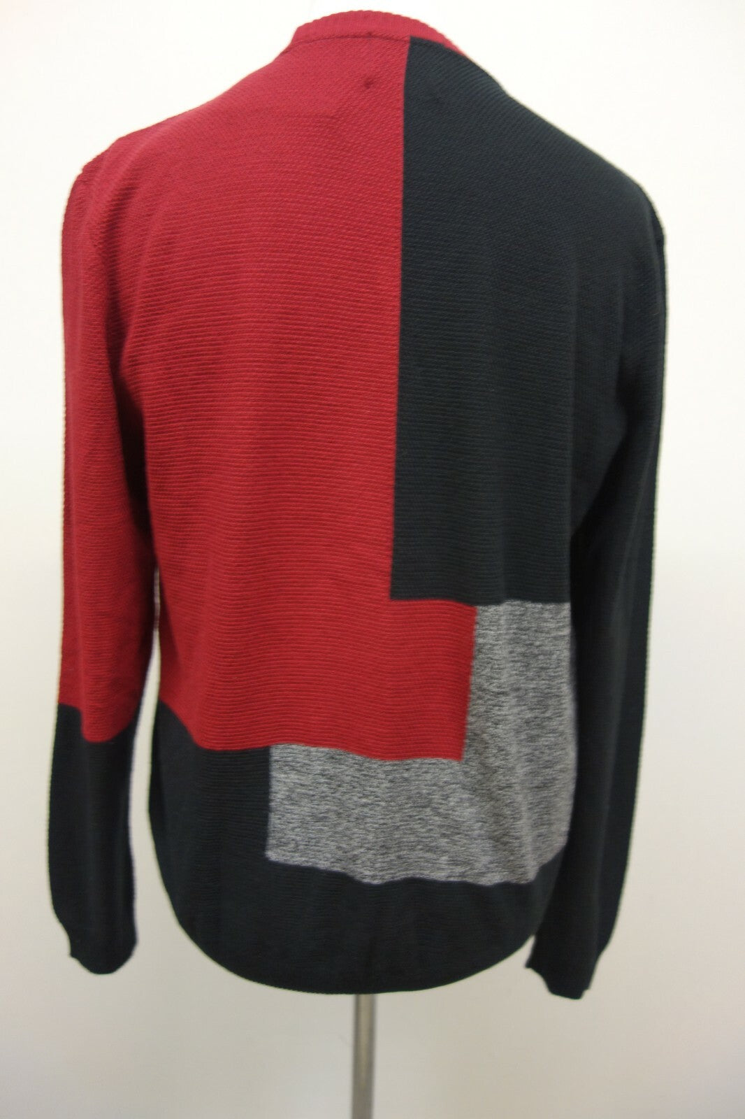 EK3978 Herren Pullover von Asos rot schwarz grau Gr. L4