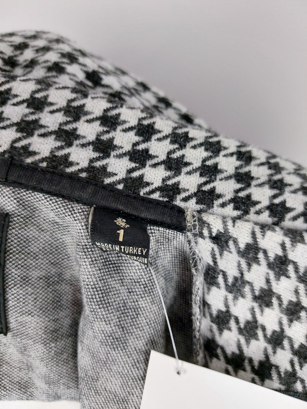 EK4408 Damen Jäckchen von Maison Scotch, schwarz/weiß, Gr. 17