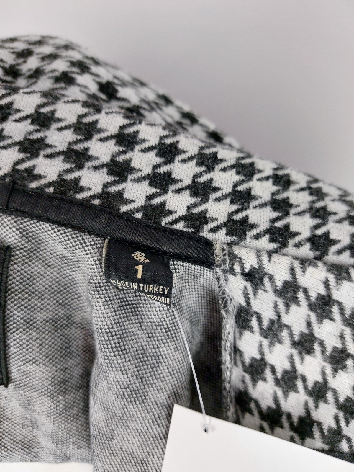 EK4408 Damen Jäckchen von Maison Scotch, schwarz/weiß, Gr. 17