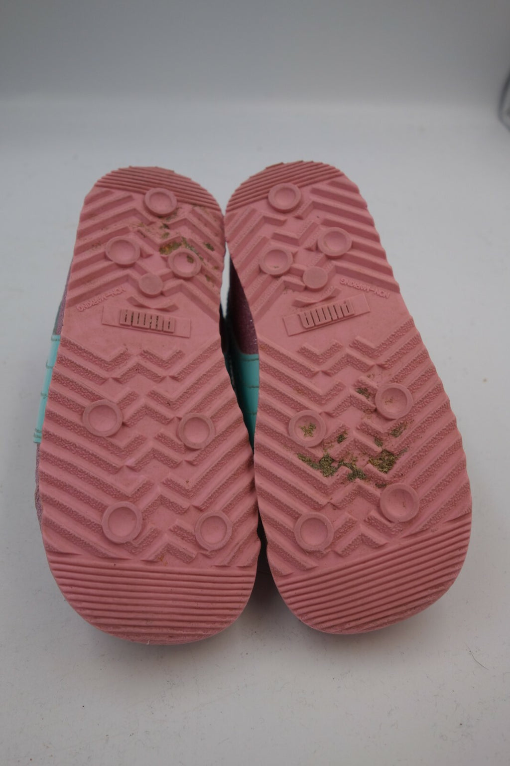 ES0420 Mädchen Sneaker von Puma, rosa mit Glitzer, Gr. 224