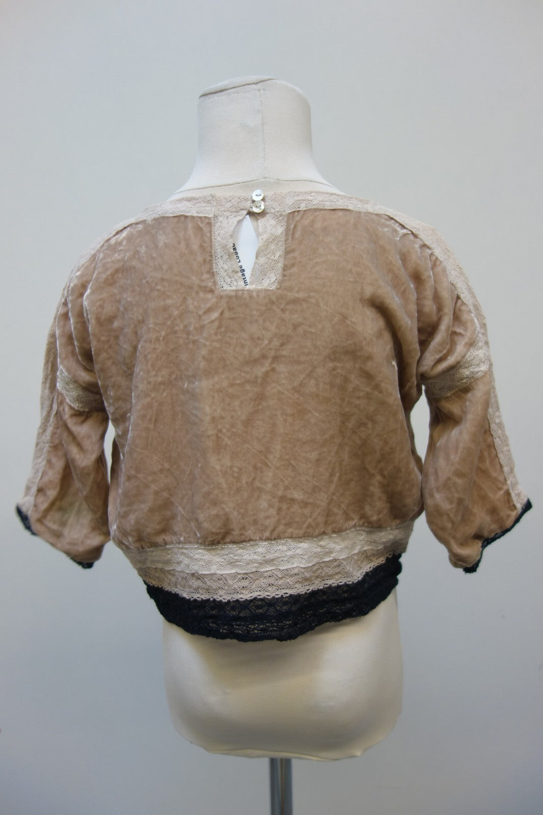 EK3313 Samt Oberteil von bass10. beige, Gr. 63