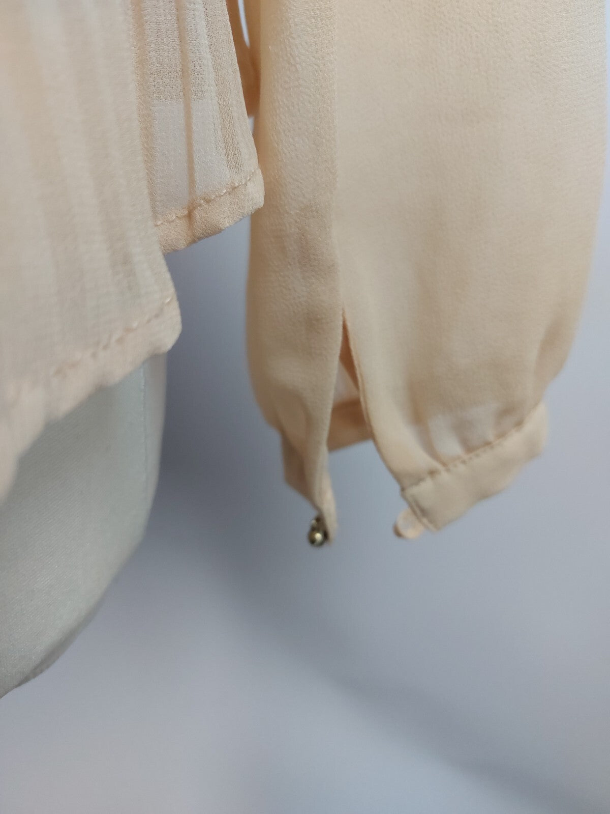EK4471 Damen Bluse von Zara, beige, Gr.M6