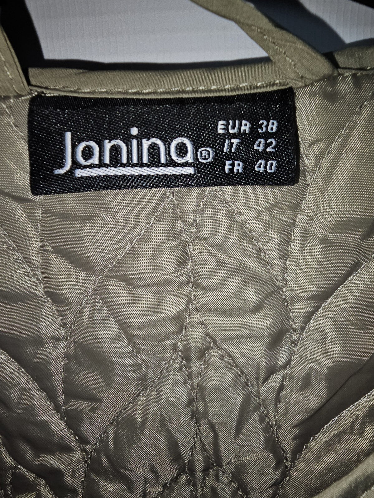 EK6000 Damen Steppjacke von Janina, Beige, Gr. 382