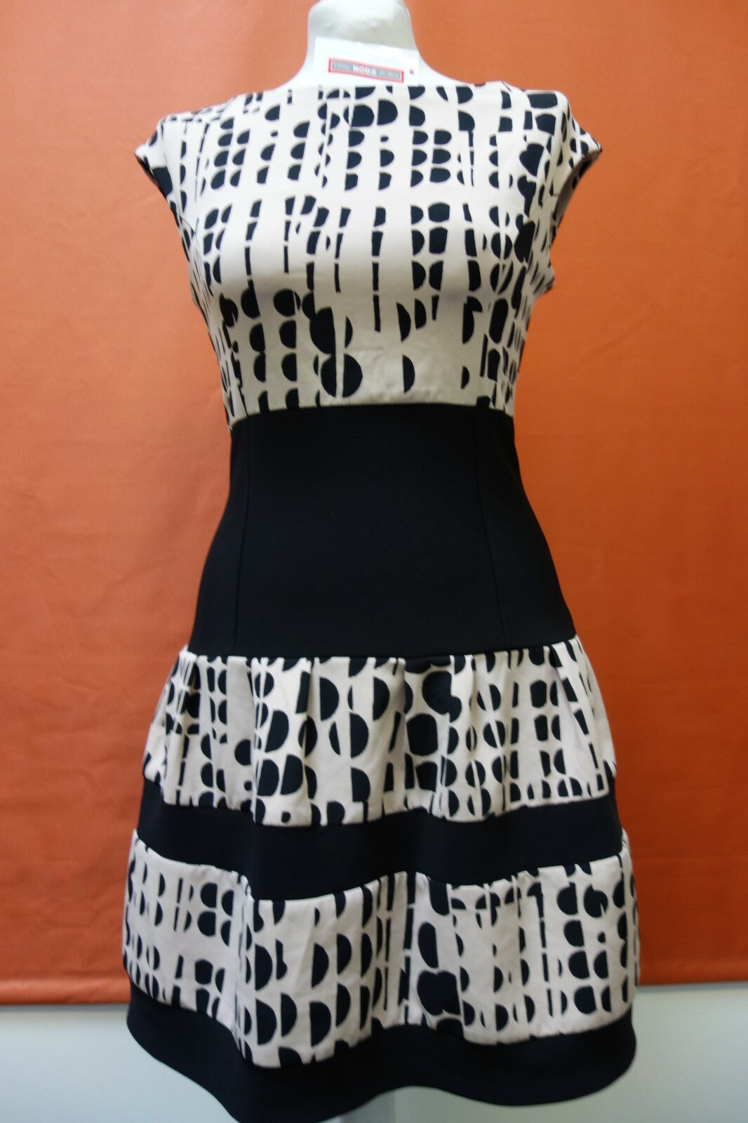 EK0213 Damen Kleid von Nuna Lie, S0