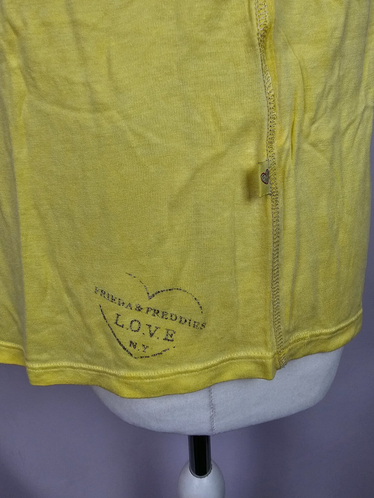 EK5361 Gelbes T-Shirt von Frieda&Freddies für Damen, Gr. 364