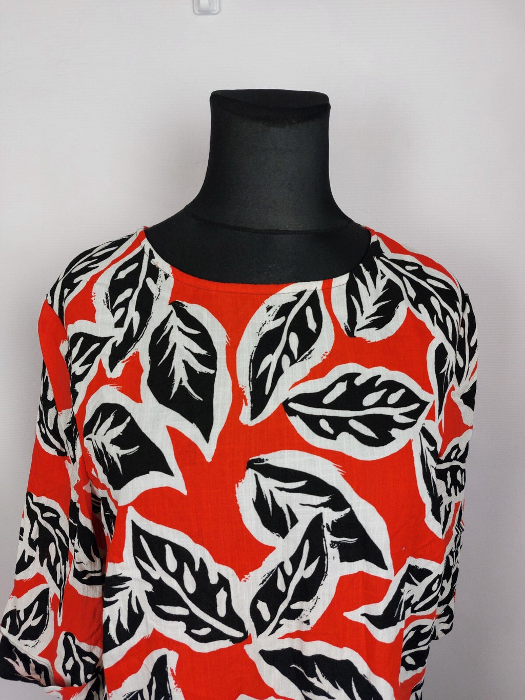 EK3696 Damen Bluse von inco-fashion, rot/weiß/schwarz, Gr. 481