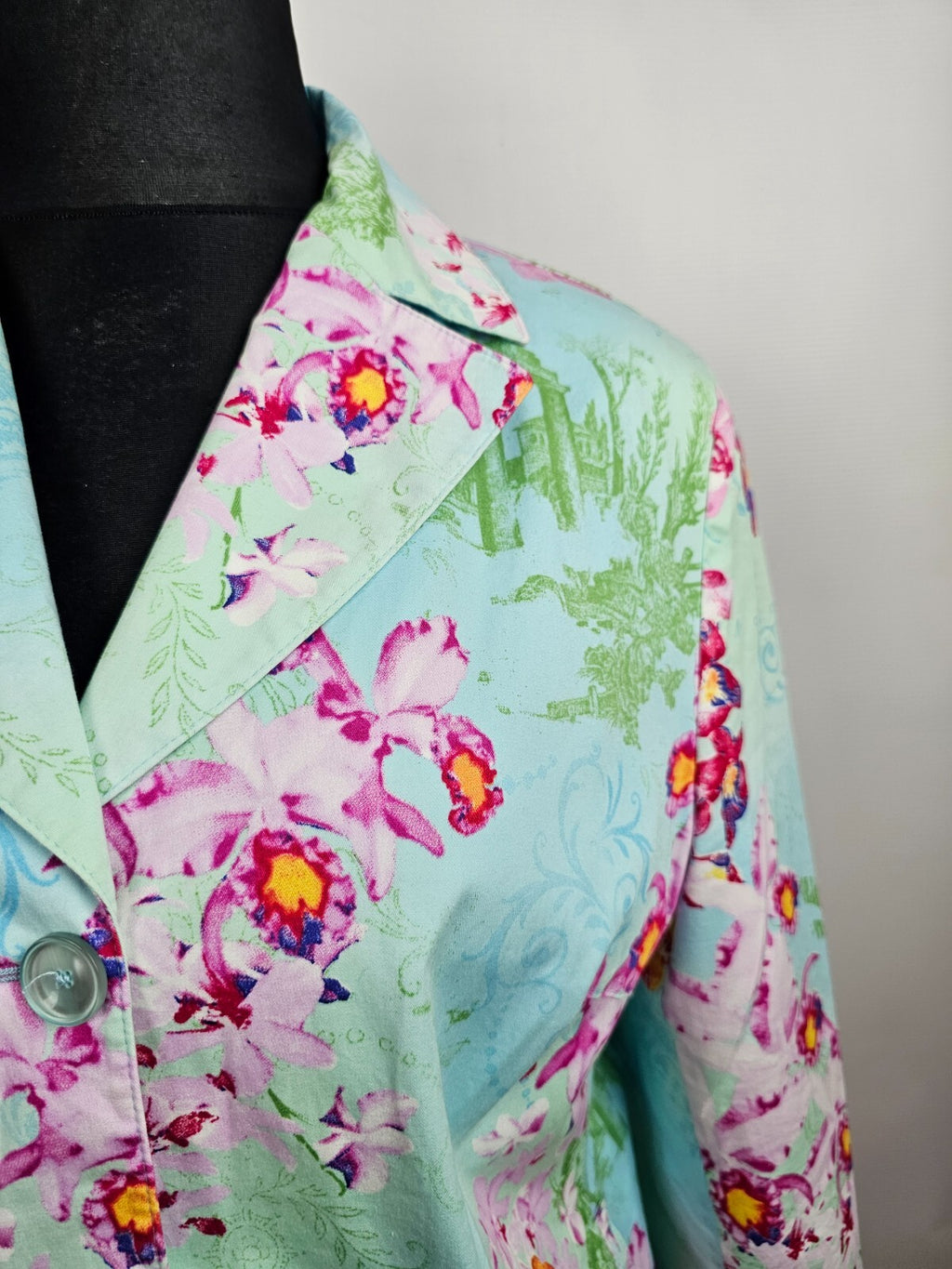 EK5434 Damen Jacke, blau mit Blumen, Gr. 481