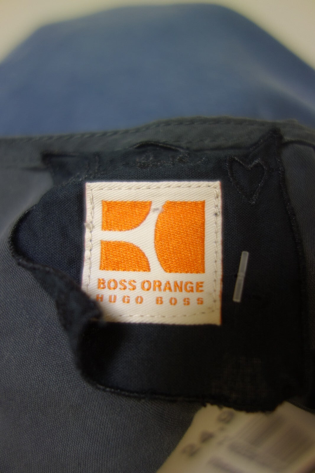 EK3704 Damenbluse von Hugo Boss 4