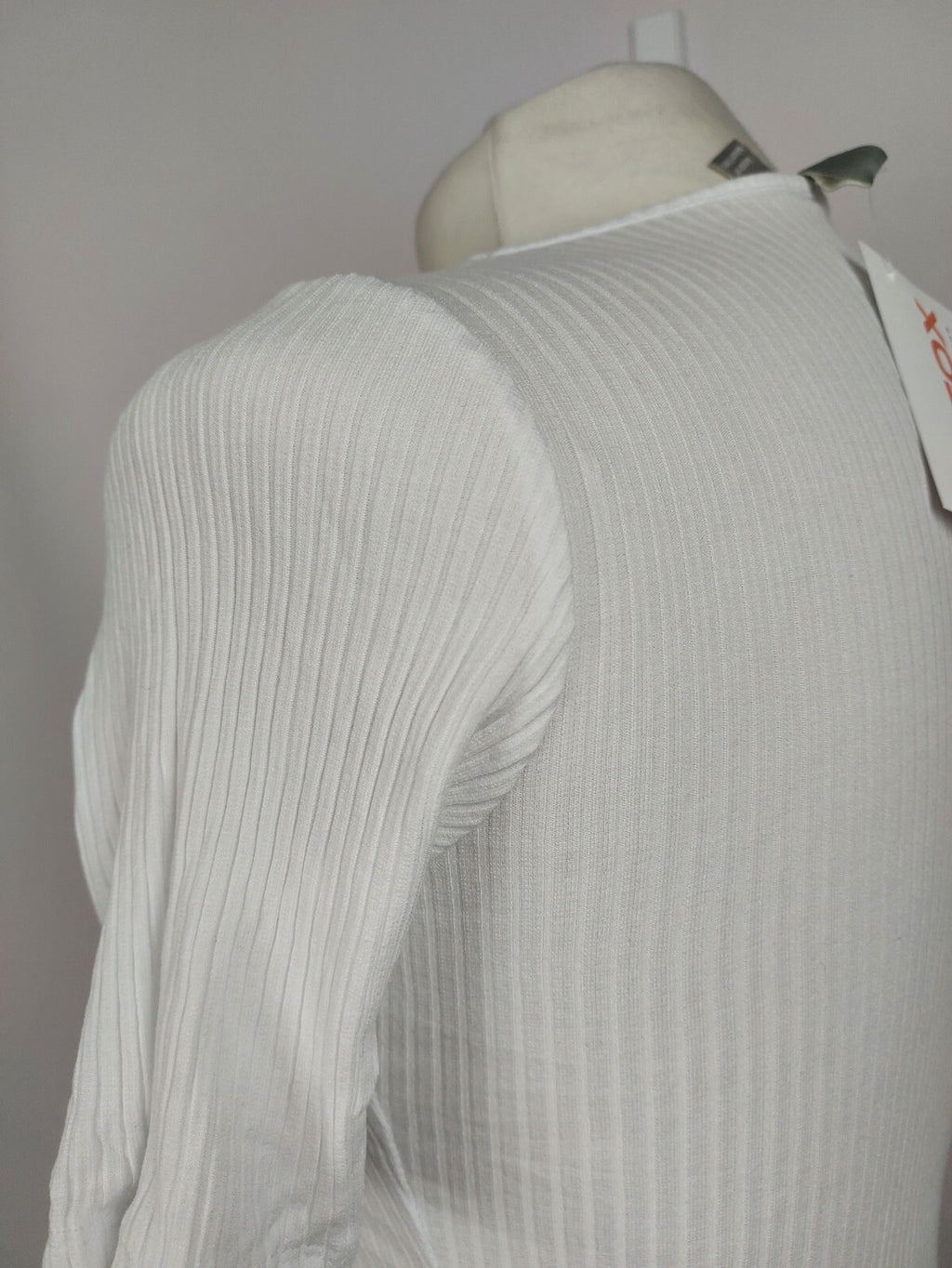 EK5130 Damen T-Shirt von asos, weiß, Gr. 362