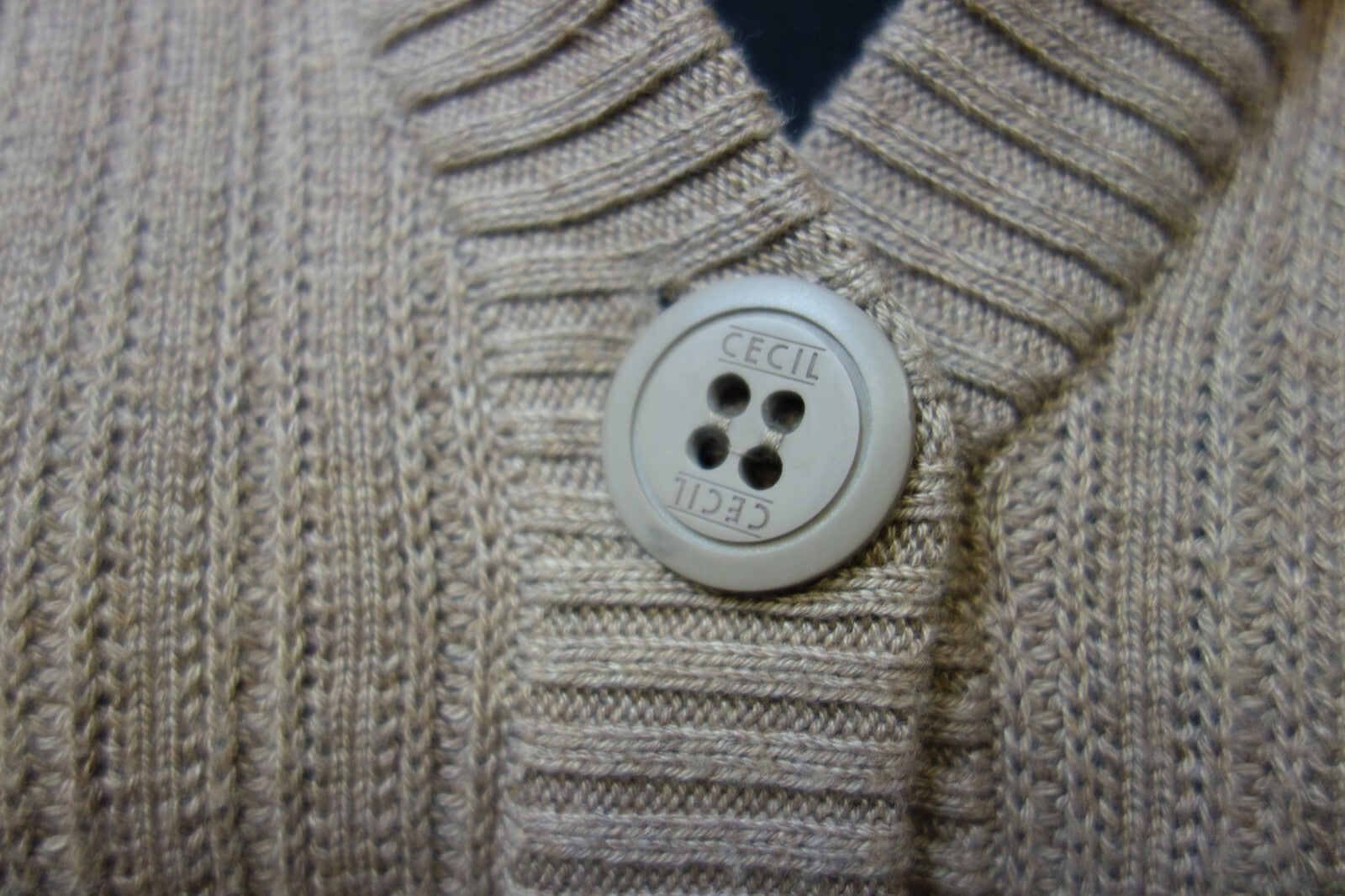 EK0350 Damen Strickoberteil von Cecil, hellbraun, L2