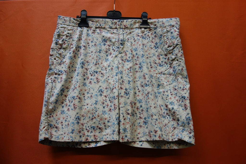 EK0230 Damen Shorts von Esprit, geblümt, 420