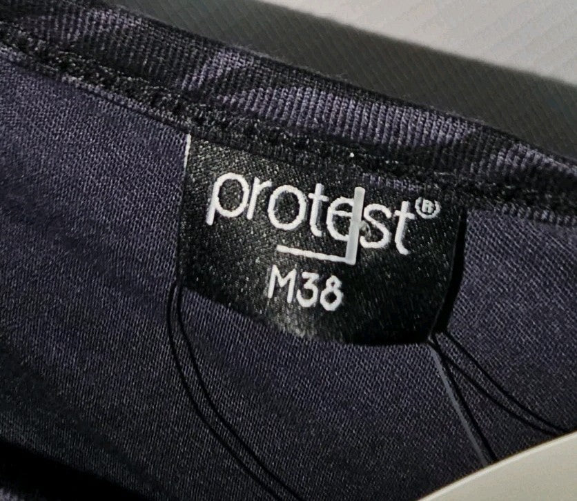 EK2555 Damen Kleid von Protest, grau, Gr.M / 383