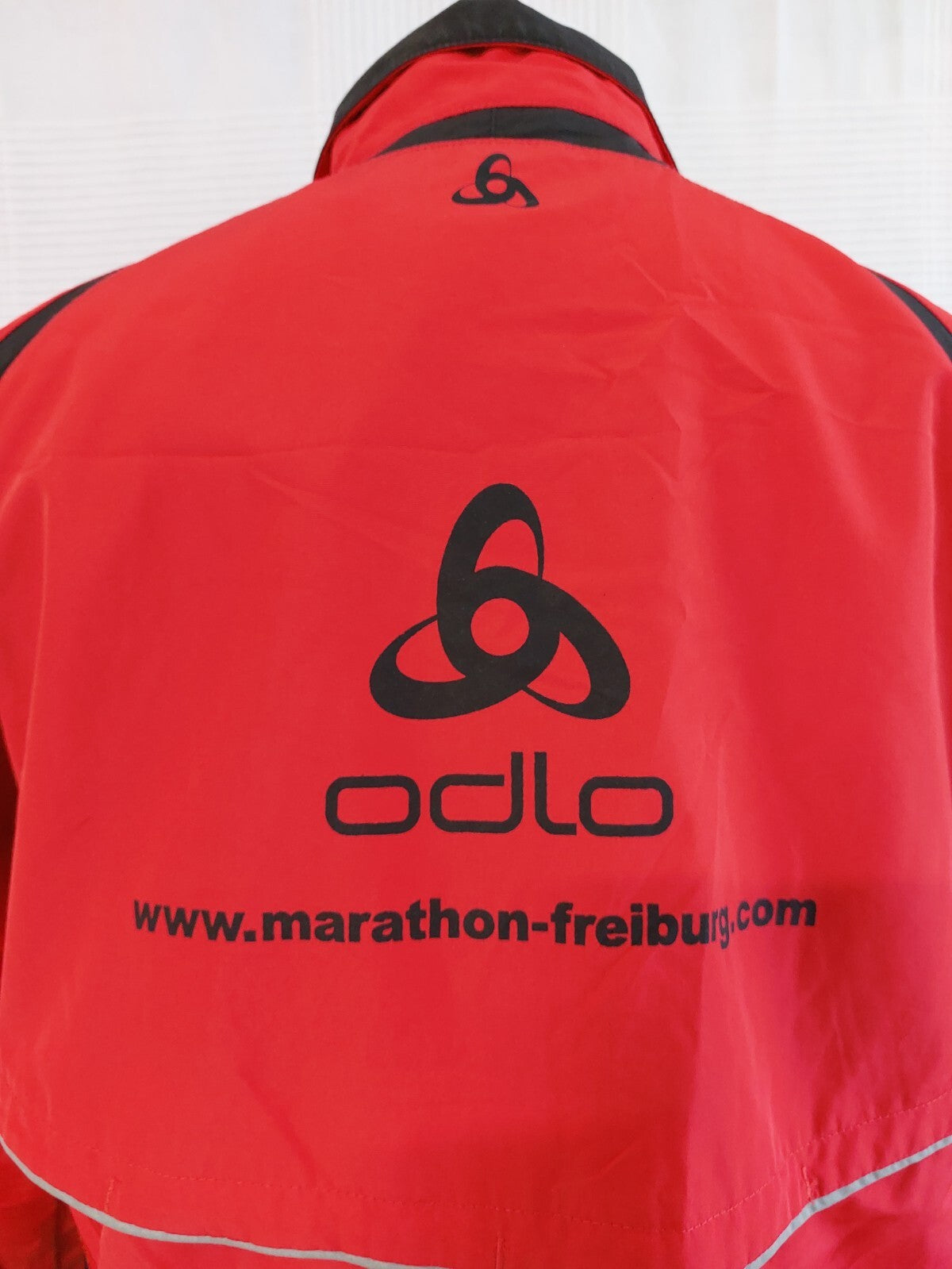 EK0876 Dmane Jacke von odlo, rot, Gr. M6